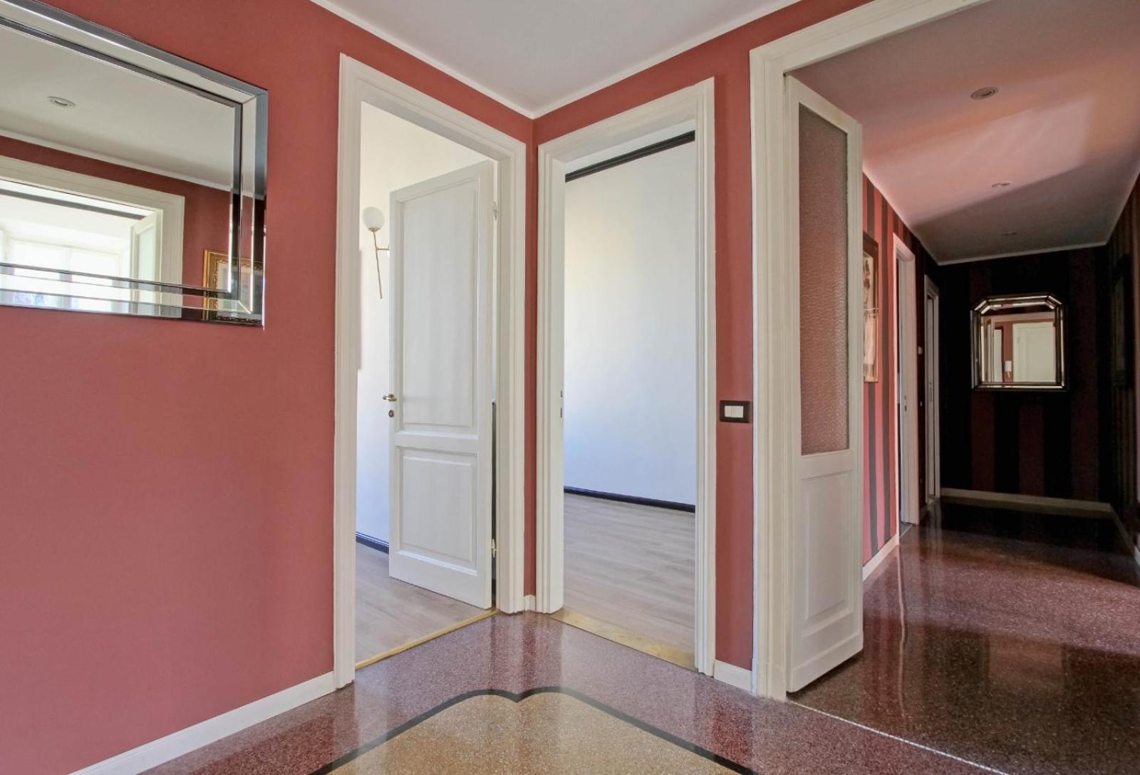 Tibullo ,Classico Ed Elegante Appartamento Řím Exteriér fotografie